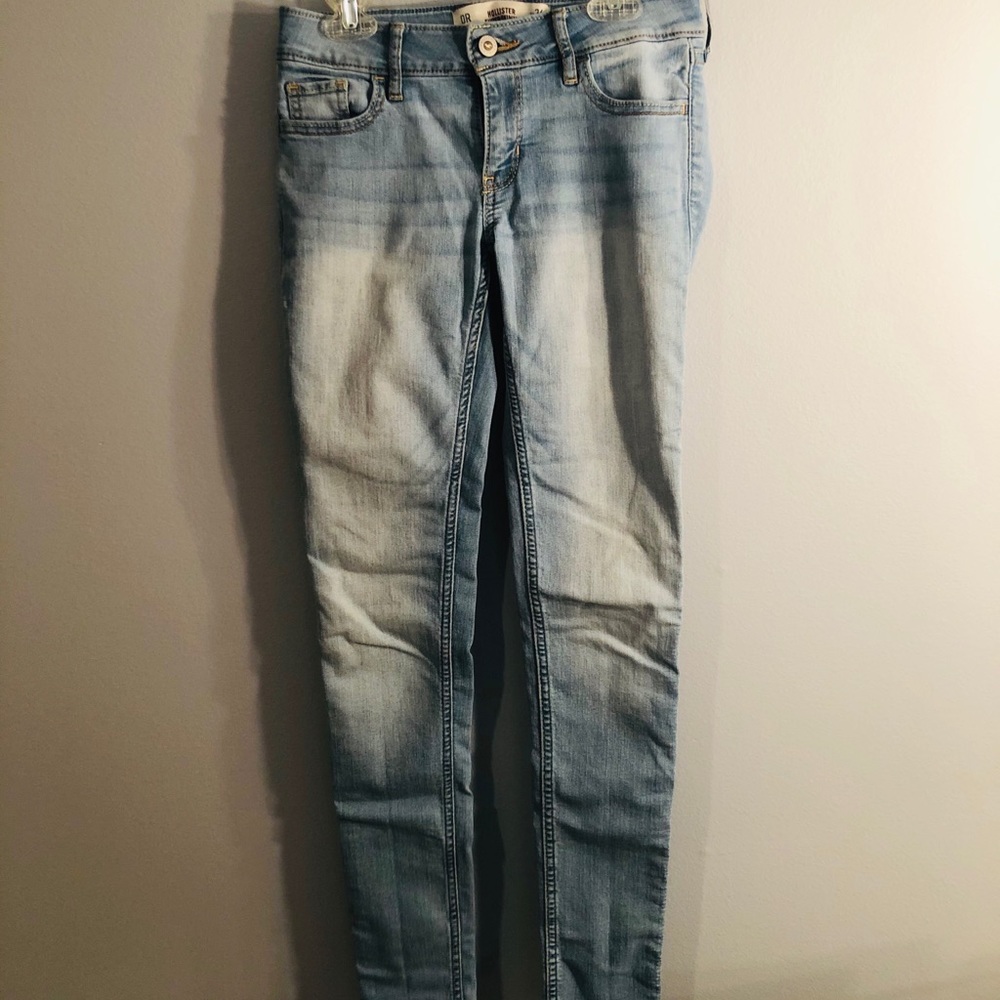 Hollister light wash super skinny jeans
